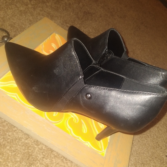 Gifted / Not Avail - Picture 3 of 6